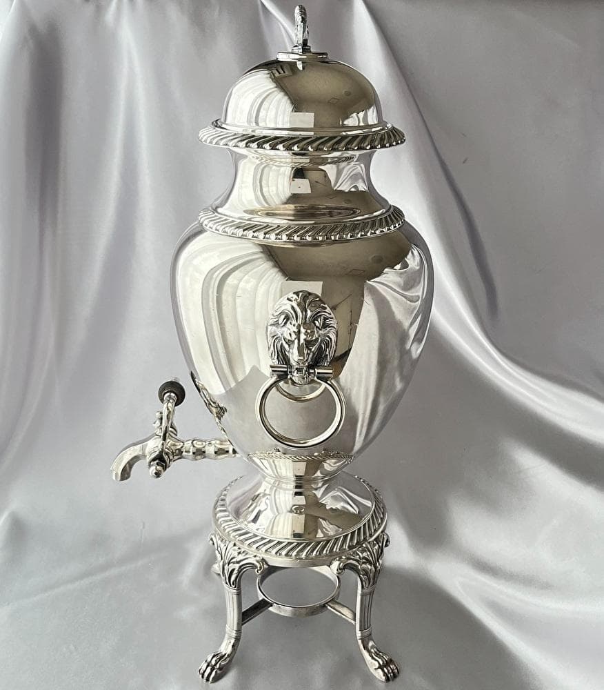 【International Silver 】ライオンのサモワール サーバー