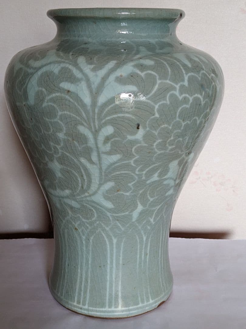 ♦期間限定Xmasセール 朝鮮陶磁！中国 白土象嵌 高麗青磁 梅瓶 骨董品