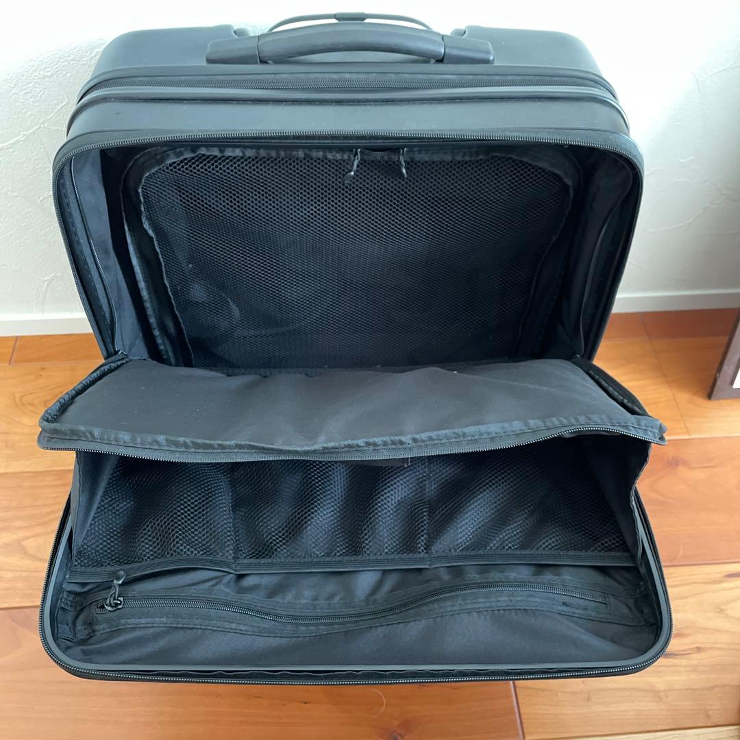 FREQUENTER CLAM 1-211 横型 4輪 静音 機内持ち込み可