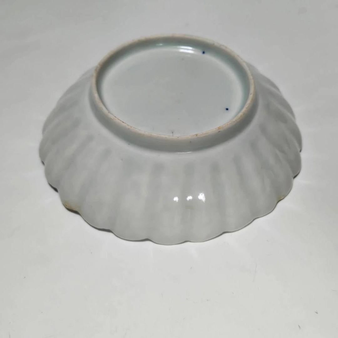 M-1259 古伊万里色絵　波兎とふくら雀紋様青磁　菊花皿