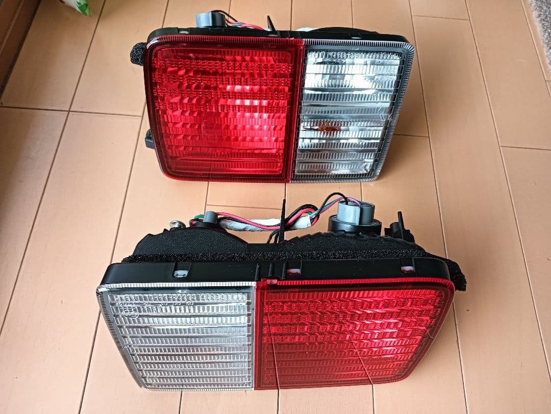 エブリイDA17V 純正テールランプ（新車外し）