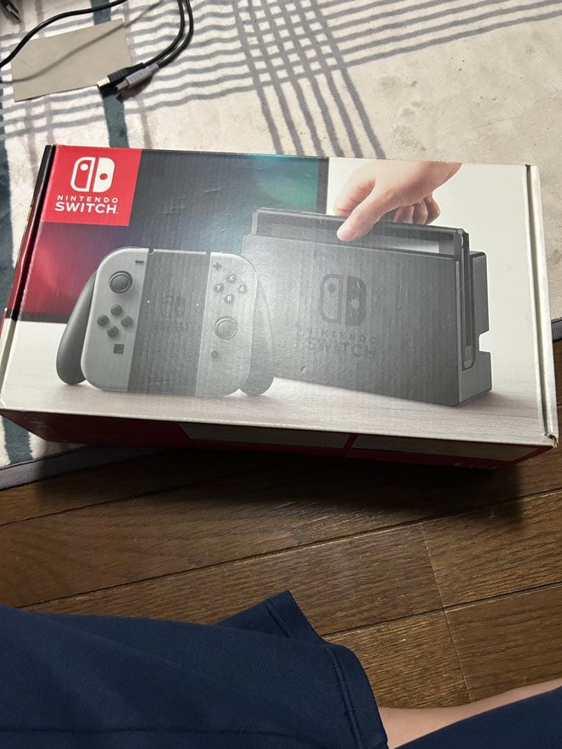 Nintendo Switch 本体 箱付き ジョイコンなし