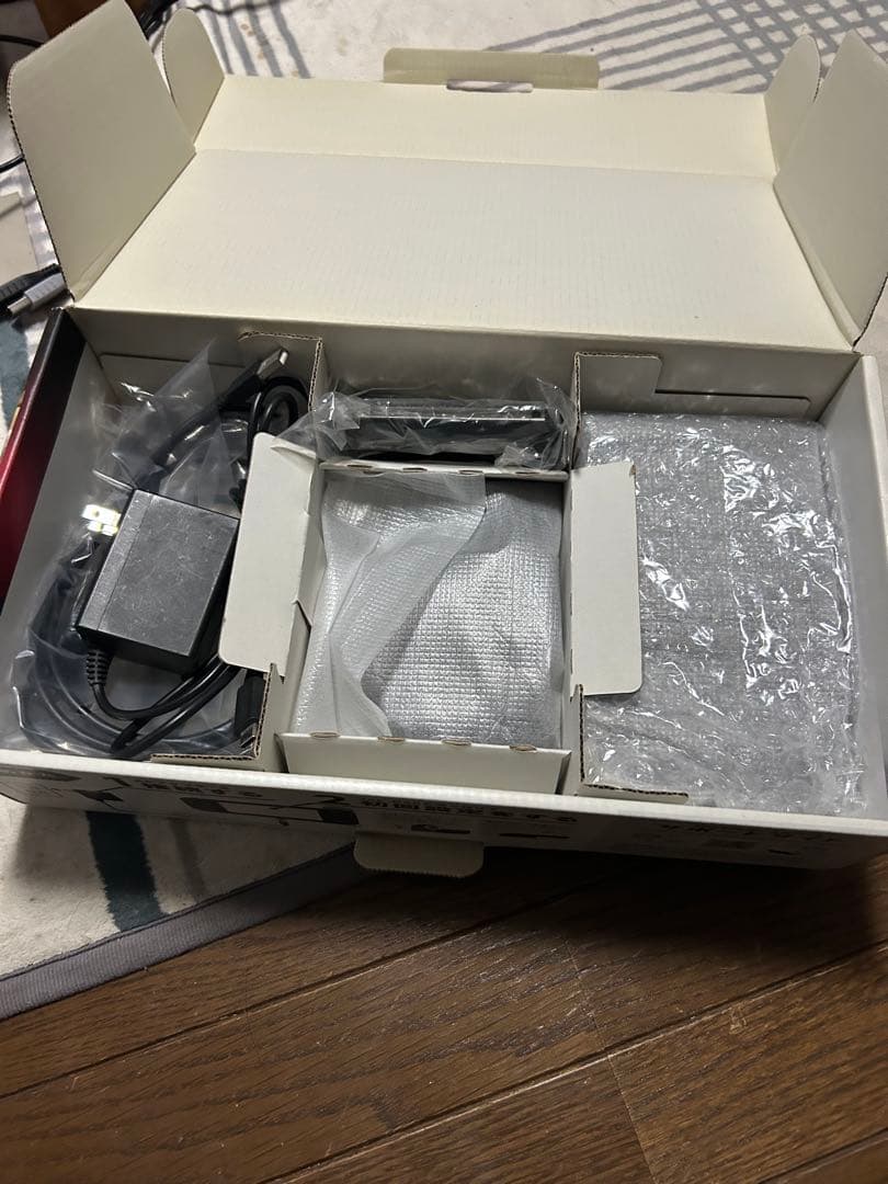 Nintendo Switch 本体 箱付き ジョイコンなし