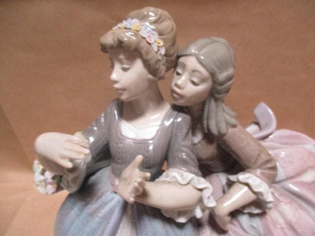 リアドロ　花籠持つ二人の少女　A59-1M　２４１８