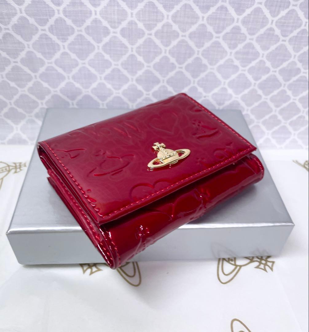 【大人気✨️ショッパー付き】新品 Vivienne Westwood エナメル赤