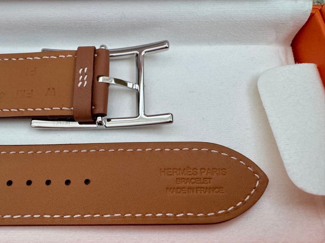 メルホ様Apple Watch Hermès ドゥブルトゥール 《アピ》