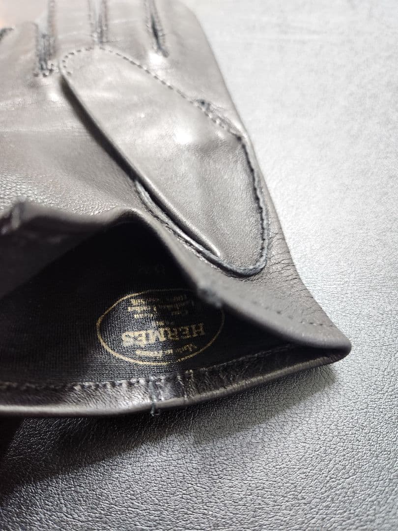 HERMESレザー 手袋 黒 バックル付き