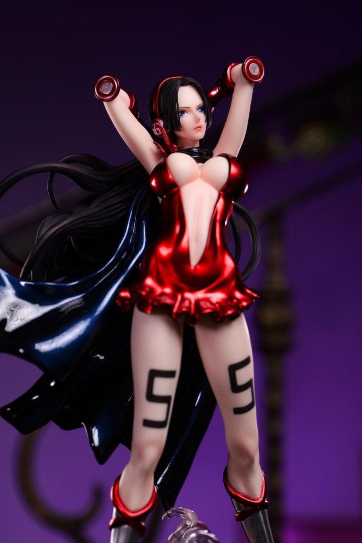 ワンピース ジェルマ 戦闘服 海賊女帝 ハンコック ガレージキット フィギュア