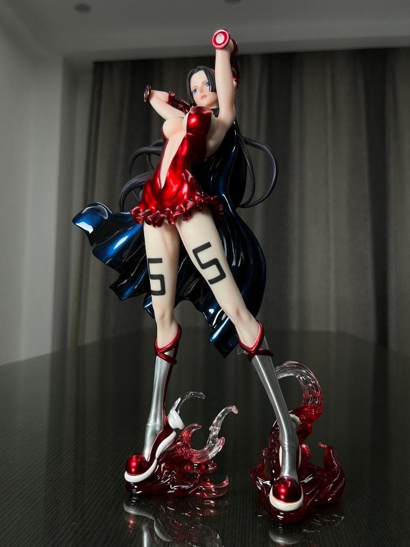 ワンピース ジェルマ 戦闘服 海賊女帝 ハンコック ガレージキット フィギュア