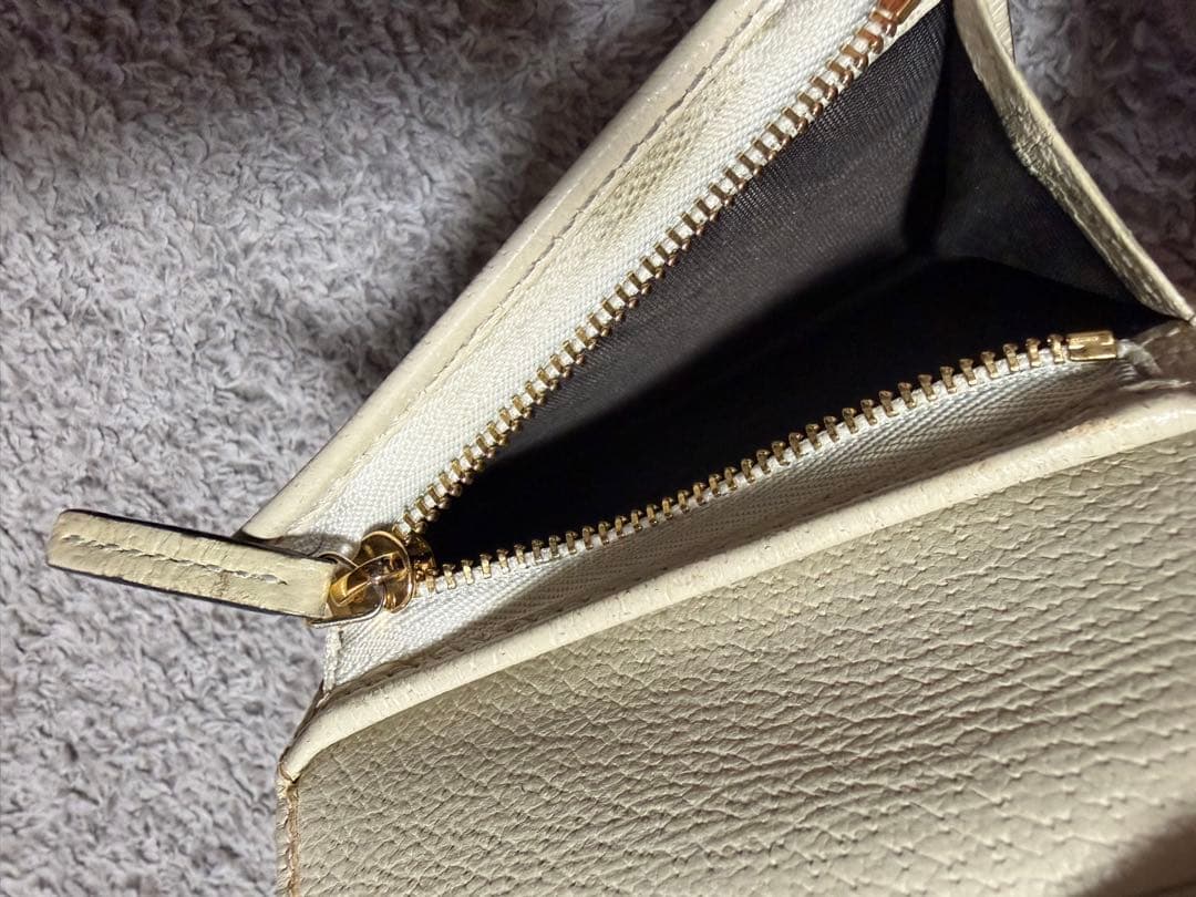 GUCCI / GGマーモント二つ折り財布