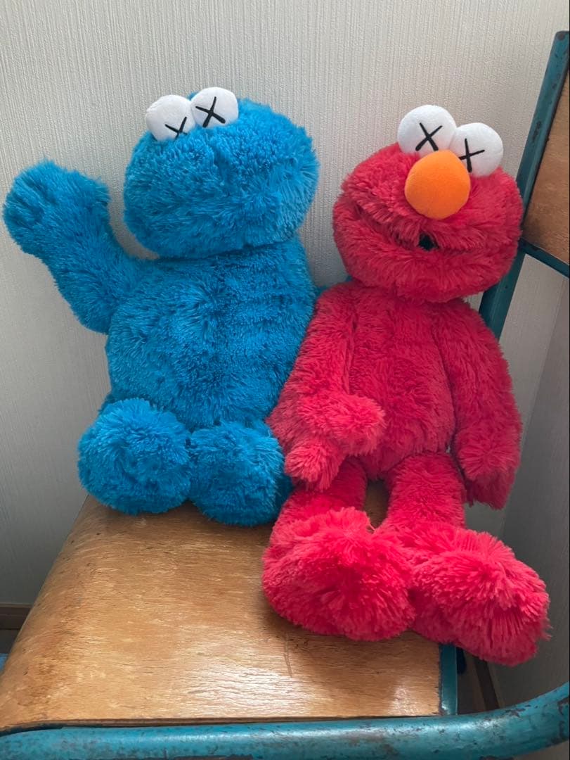 KAWS セサミストリート ぬいぐるみセット　クッキーモンスター　エルモ