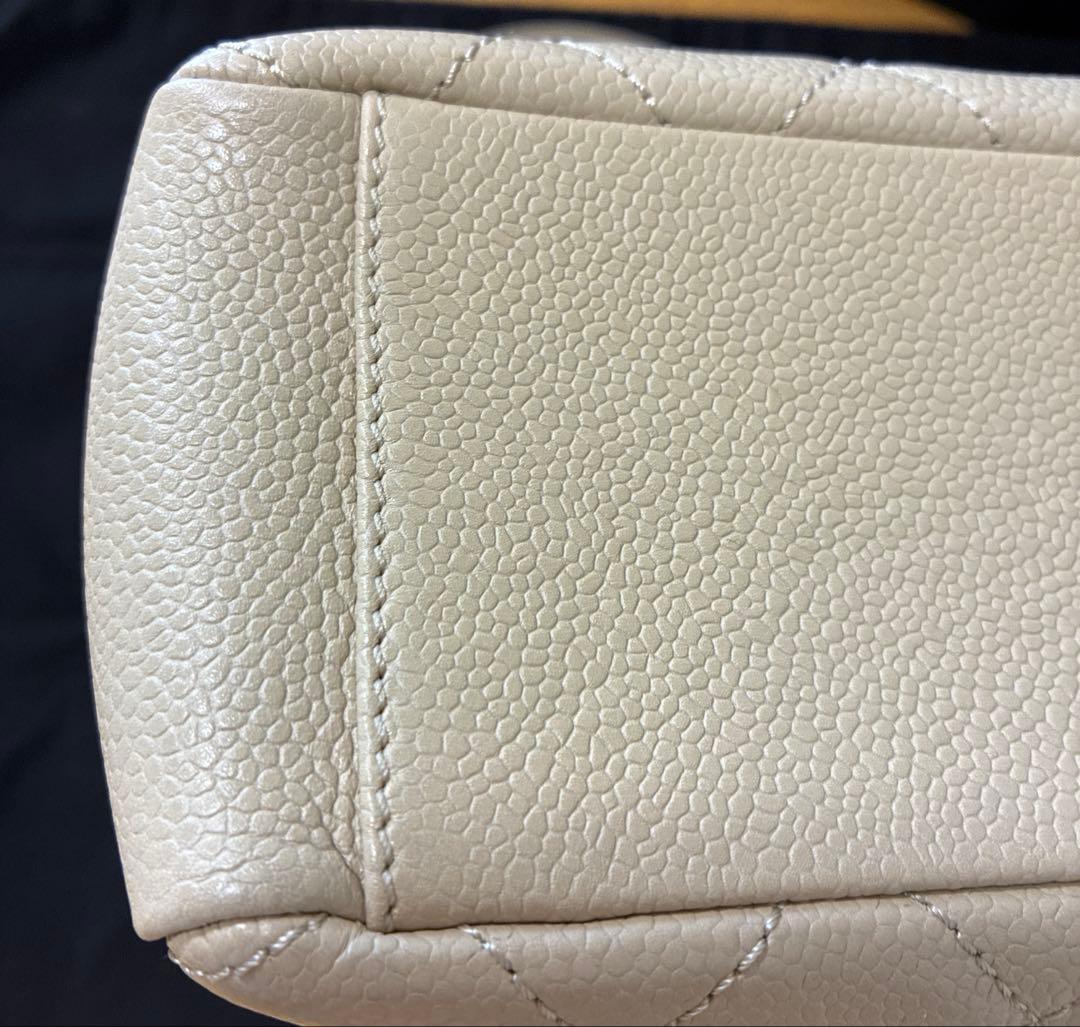 週末限定！CHANEL ショルダーバッグ ベージュ レザー キルティング CC