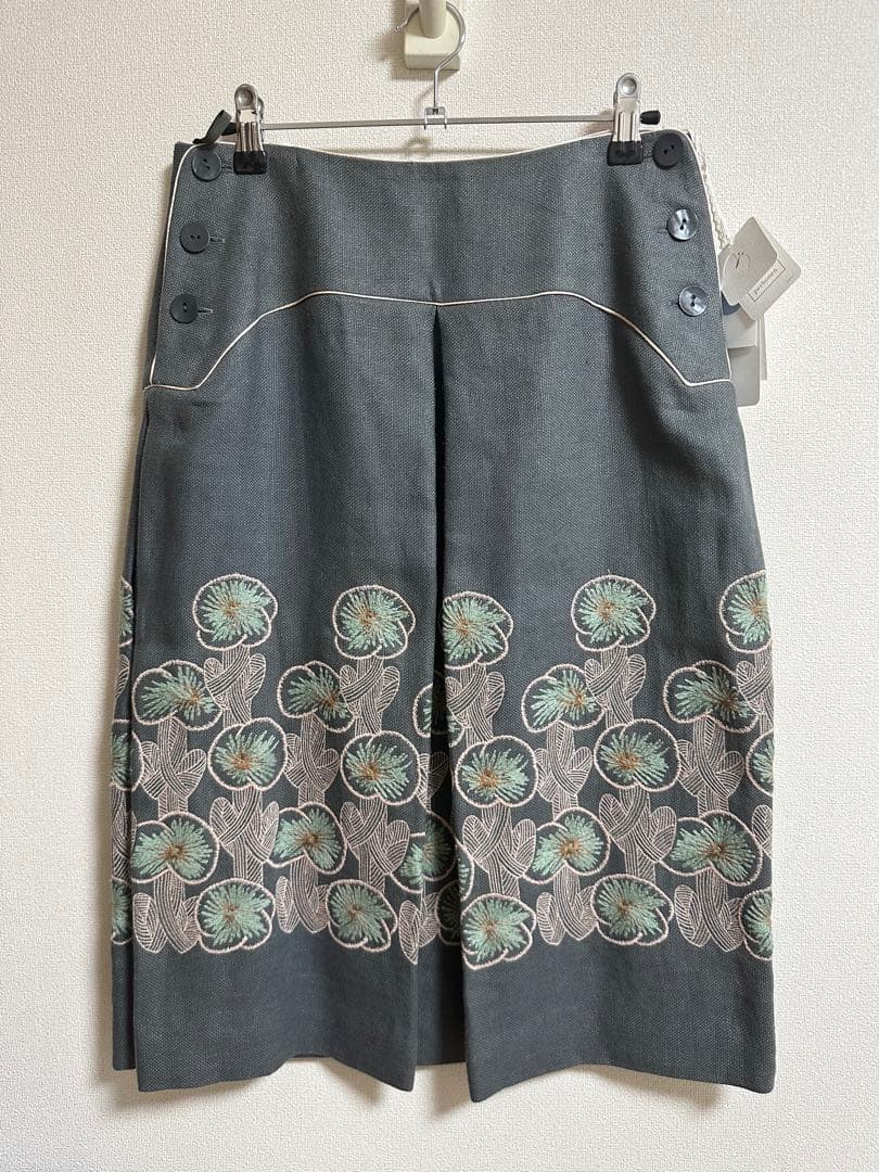 ミナペルホネン　スカート　38 新品未使用