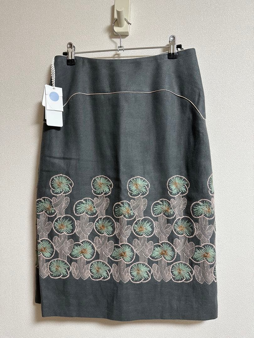 ミナペルホネン　スカート　38 新品未使用