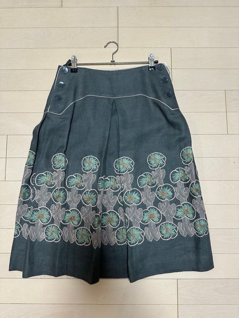 ミナペルホネン　スカート　38 新品未使用