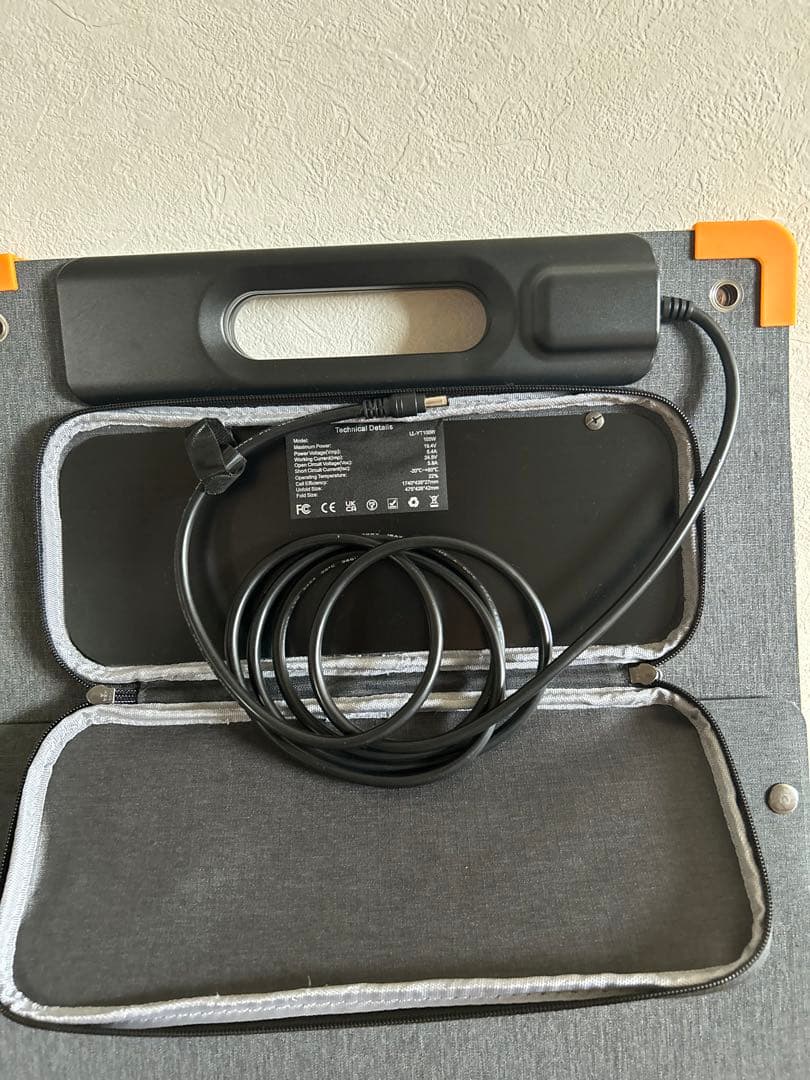 PECRON 100W ソーラーパネル