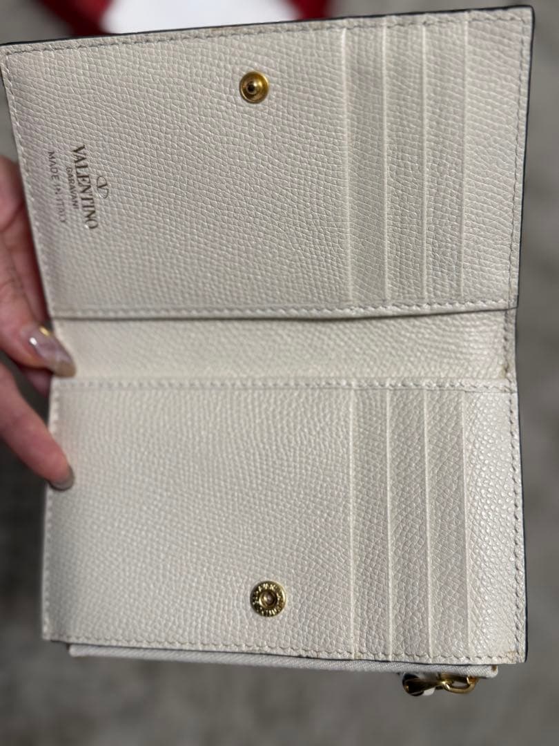 バレンチノ　二つ折りレディース財布