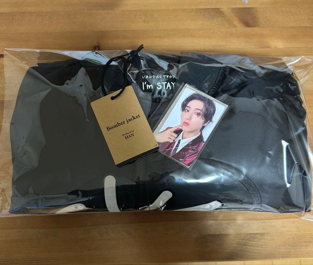 StrayKids ハン　ボンバージャケット　ポップアップ　スキズ　ハンクオッカ