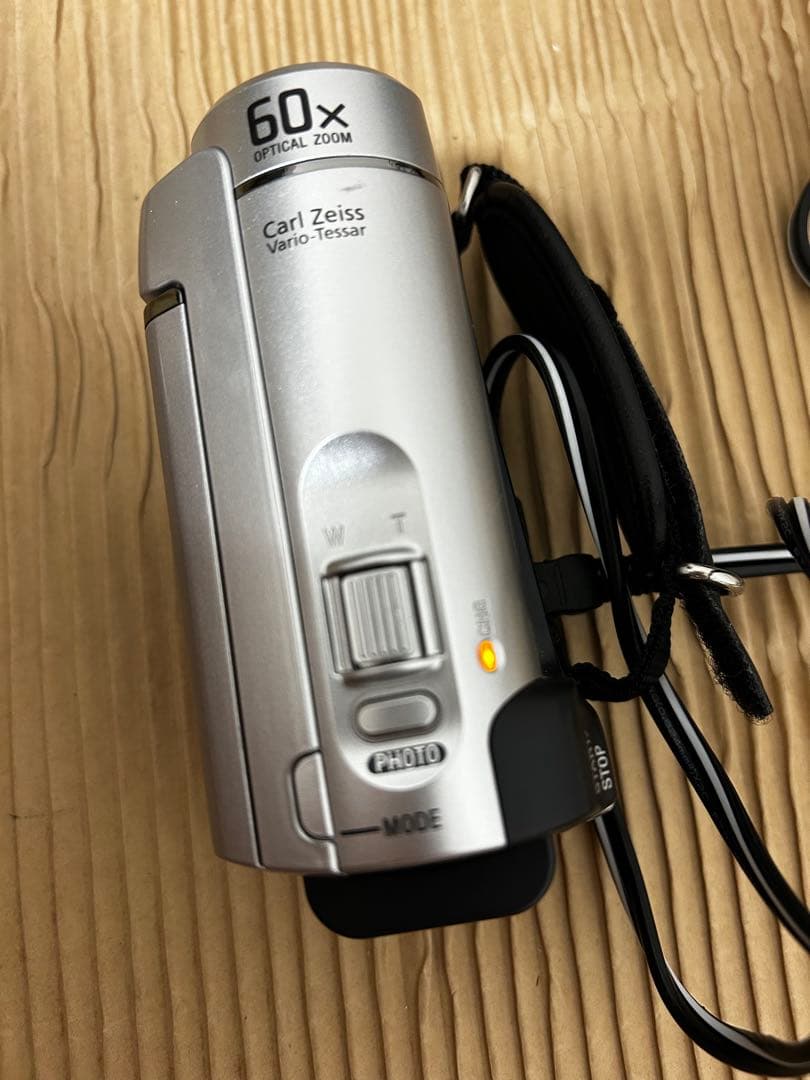 動作品　SONY DCR-SX41 HANDYCAM ビデオカメラ ケース付き
