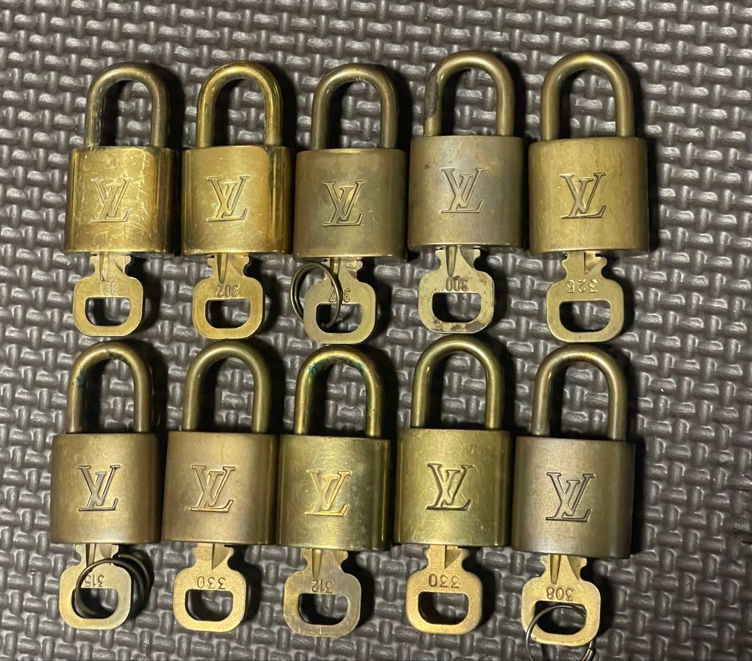 Vuitton 本物　ルイ・ヴィトン パドロック 10個セット 確認済み