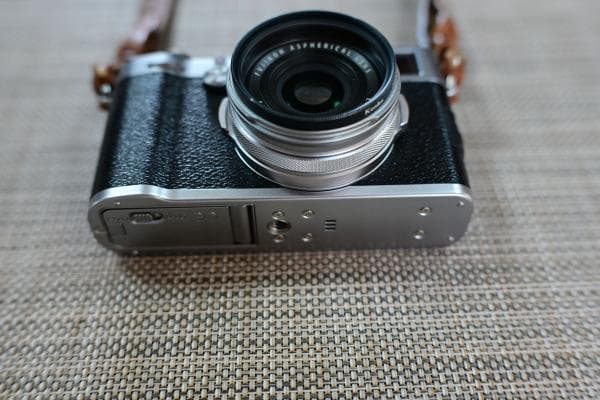 豪華装備　富士フィルムX100F