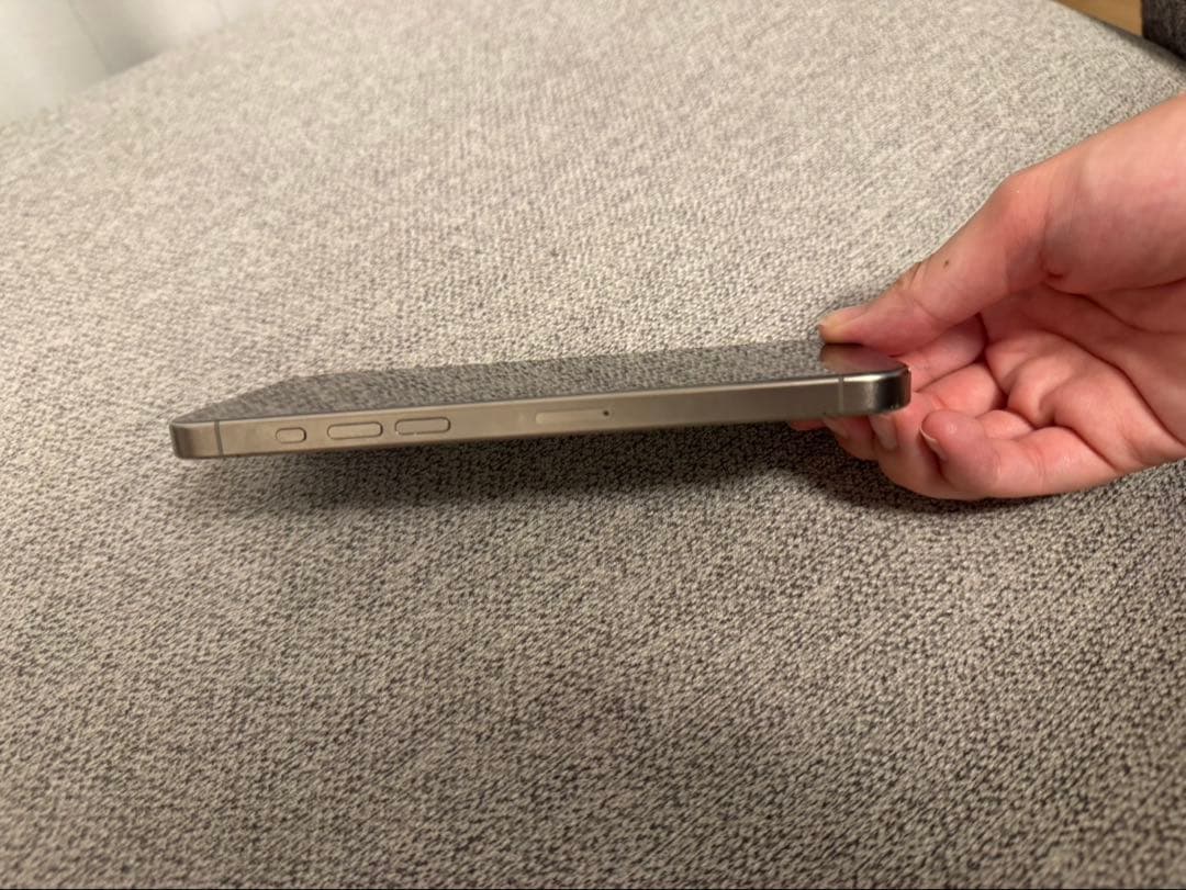 Apple iPhone 15ProMax ナチュラルチタニウム 本体