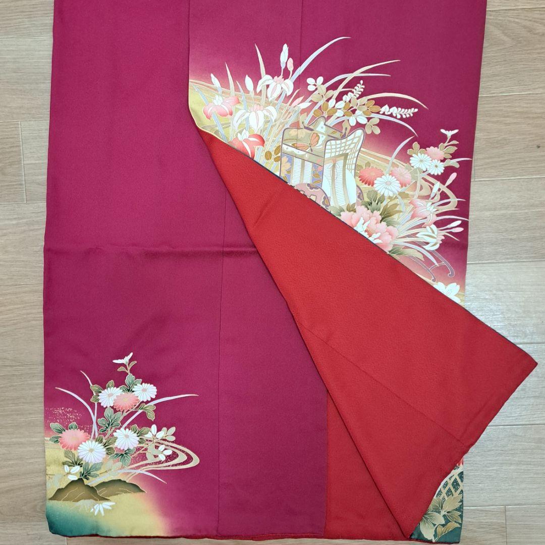 今大変お得なフルセット 正絹赤地振袖 ワイン裾グリーン御所車柄 成人式最適