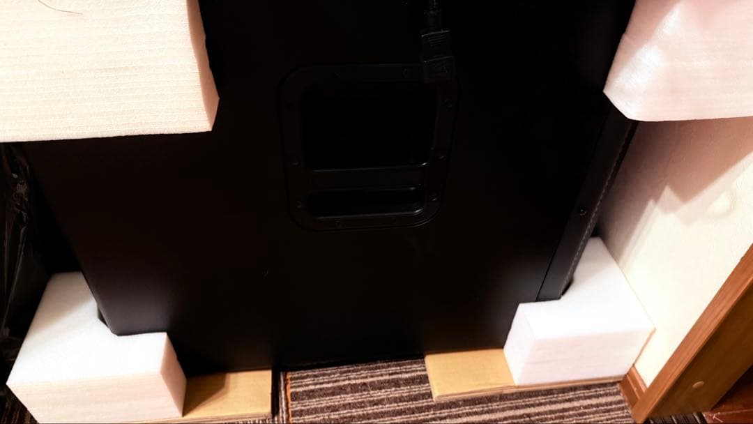 MACKIE - SR18S 12(1台)インチ パワードサブウーファー