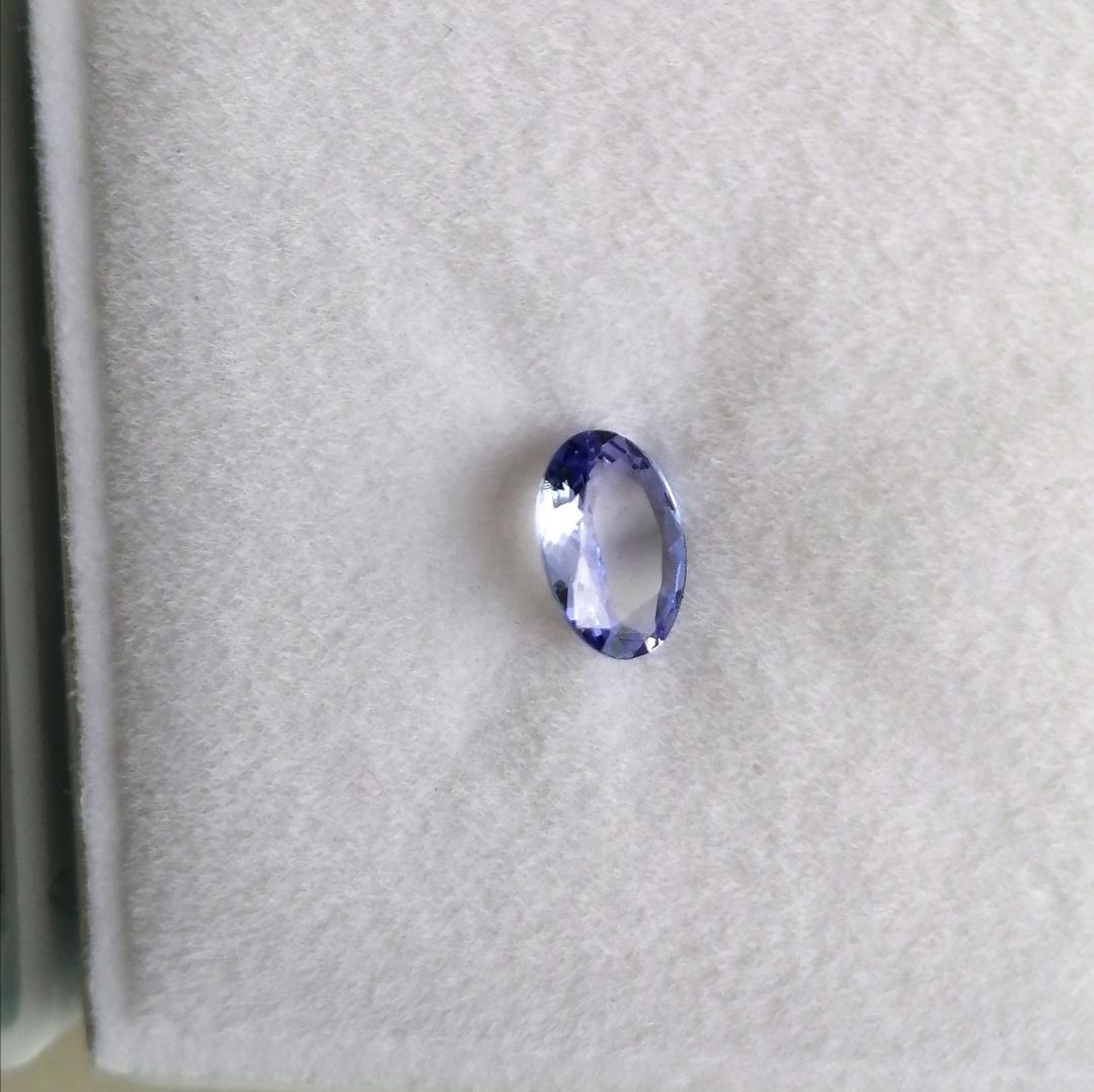 天然タンザナイトオーバル[ML8lI]　ルース　0.61カラット