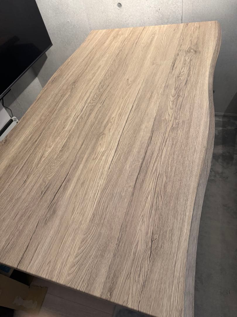 グレー 波型 木製ダイニングテーブル ※値下げしました