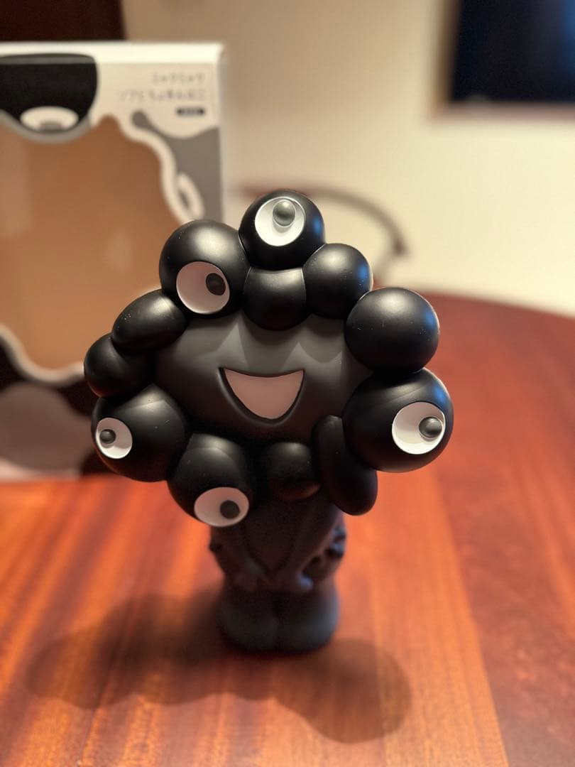 ミャクミャク　貯金箱