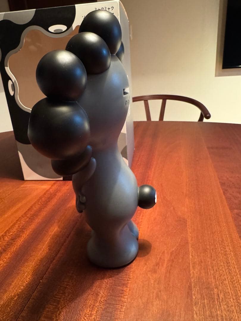 ミャクミャク　貯金箱