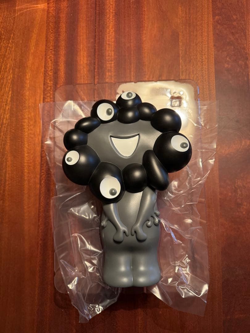 ミャクミャク　貯金箱