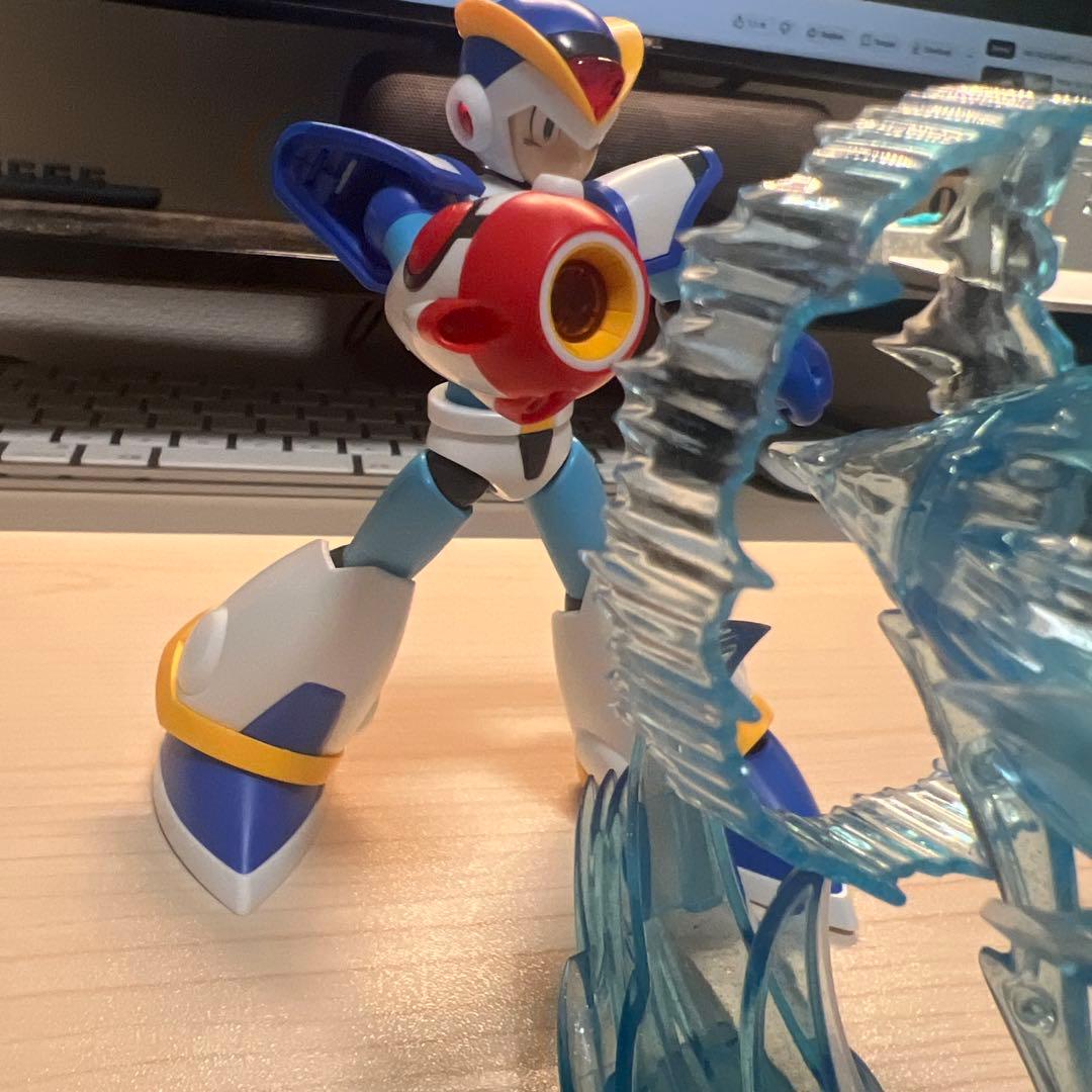 【組立済】ロックマン コトブキヤ X エックス フルアーマー　壽屋