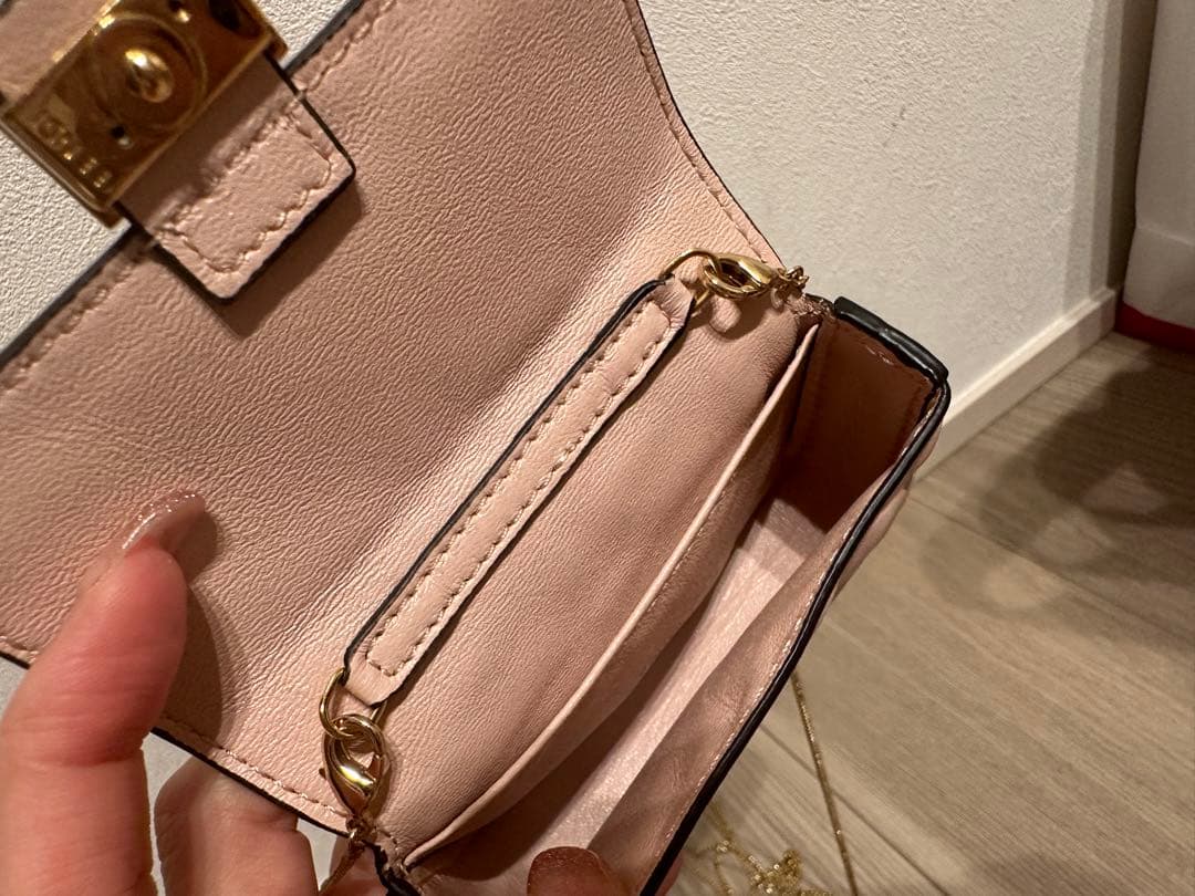 FENDI チャーム バッグ