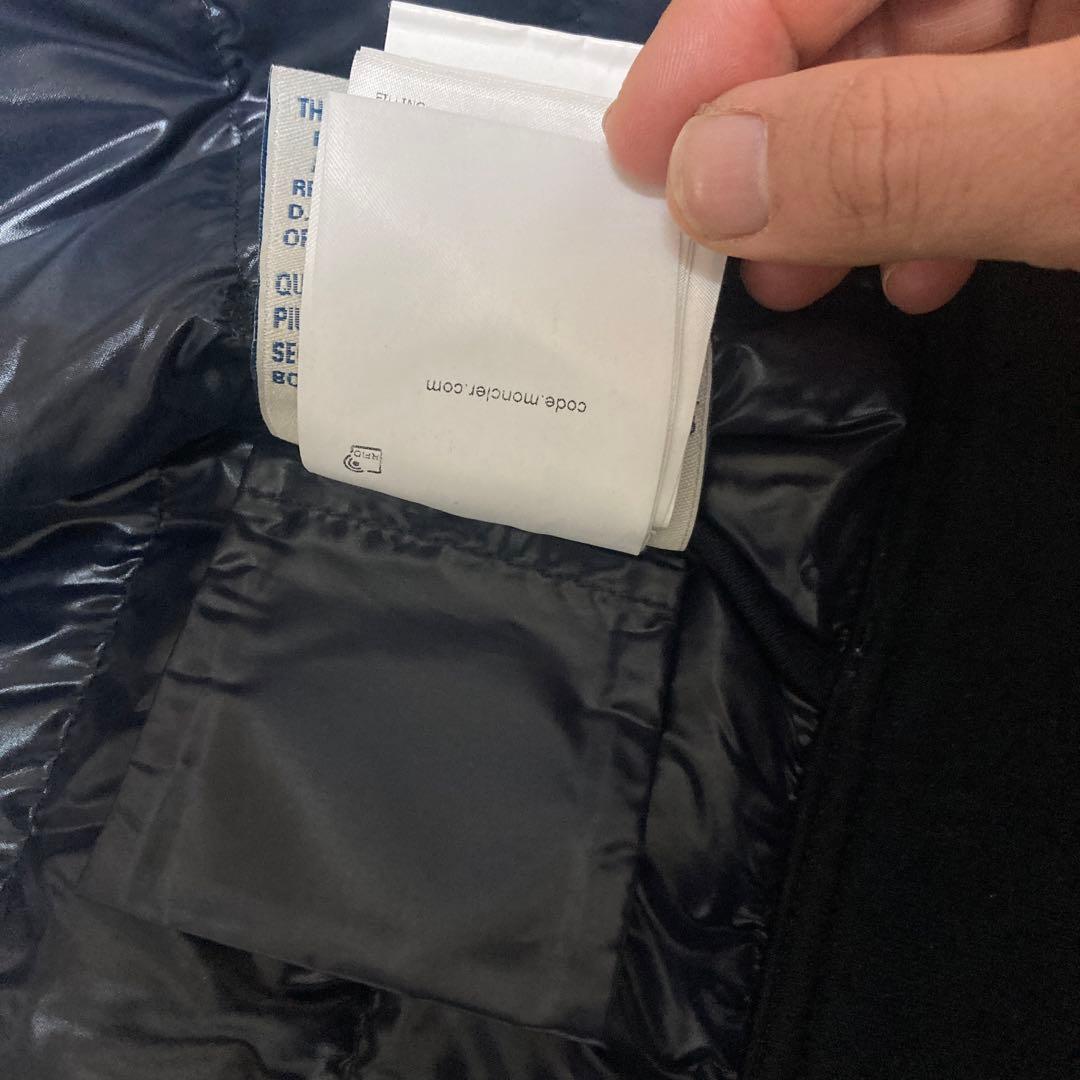 定価14万　MONCLER ネイビー フード付き ダウン　スウェットジャケット