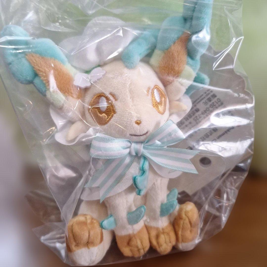 未開封　ポケモンセンター　リーフィア　イースター　マスコット　ぬいぐるみ