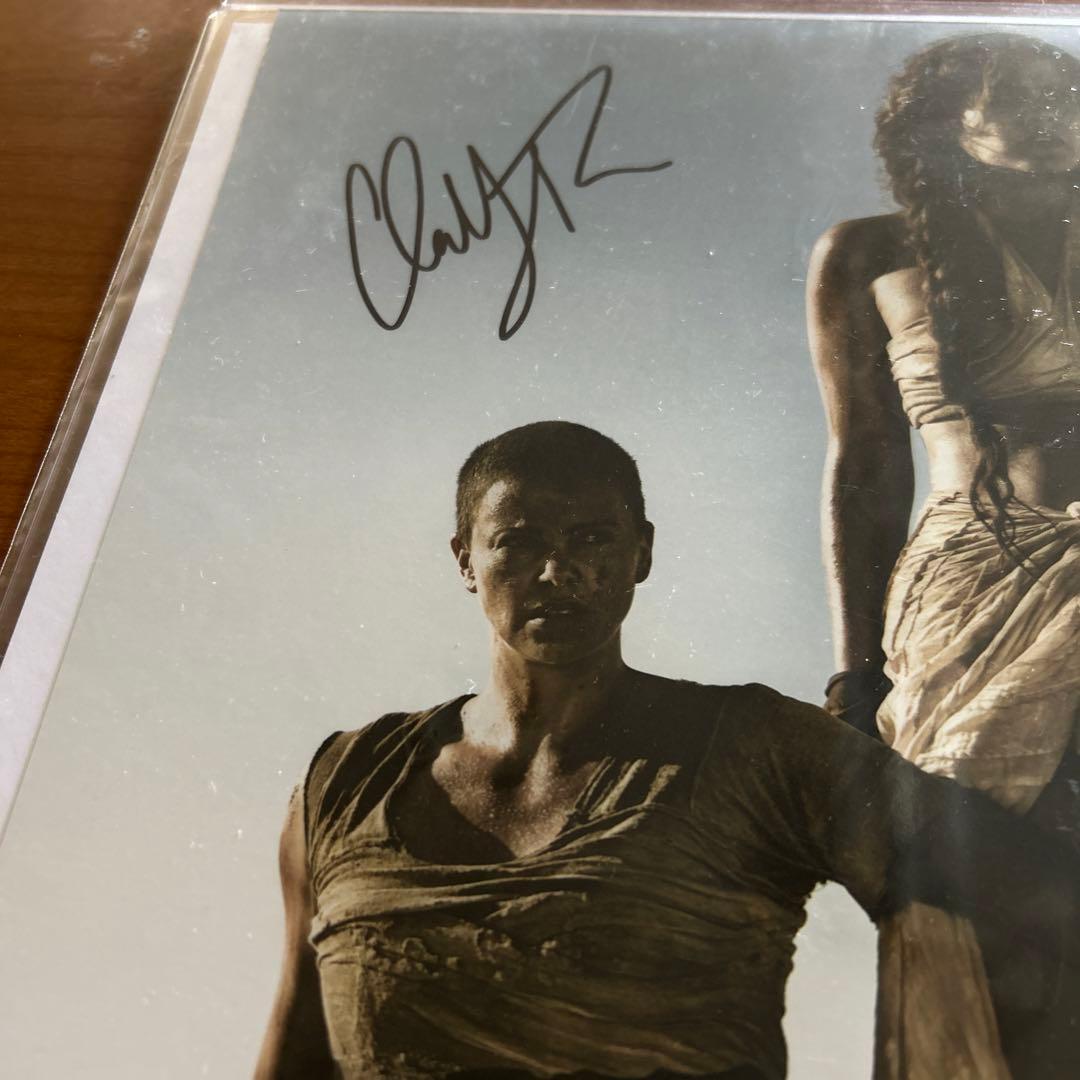 シャーリーズ　セロン　直筆サイン入りフォト　マッドマックス