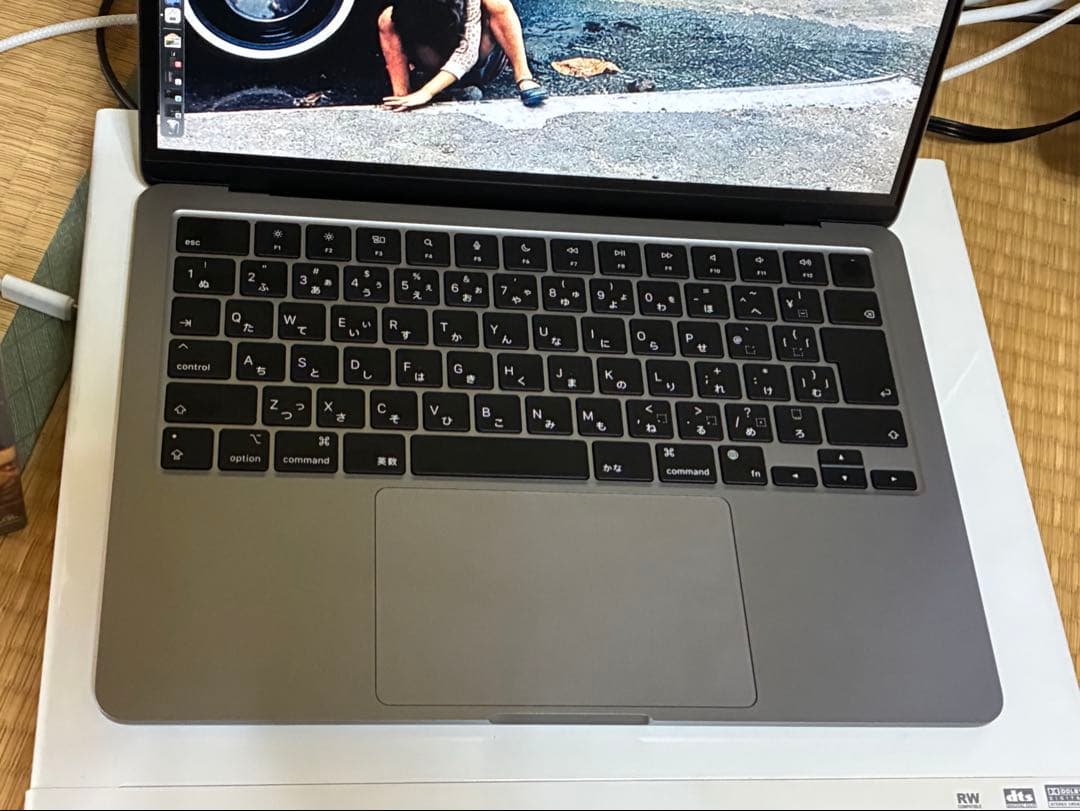 MacBookAir M2 8GB 256GB 13インチ　スペースグレー