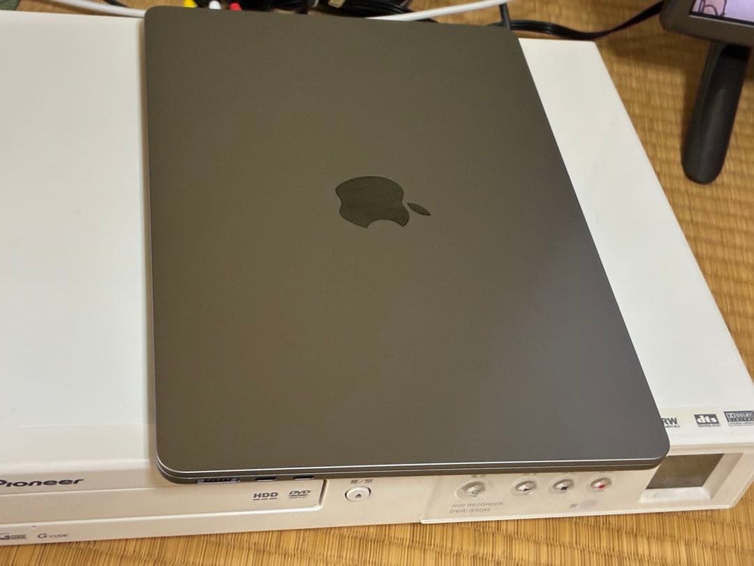 MacBookAir M2 8GB 256GB 13インチ　スペースグレー
