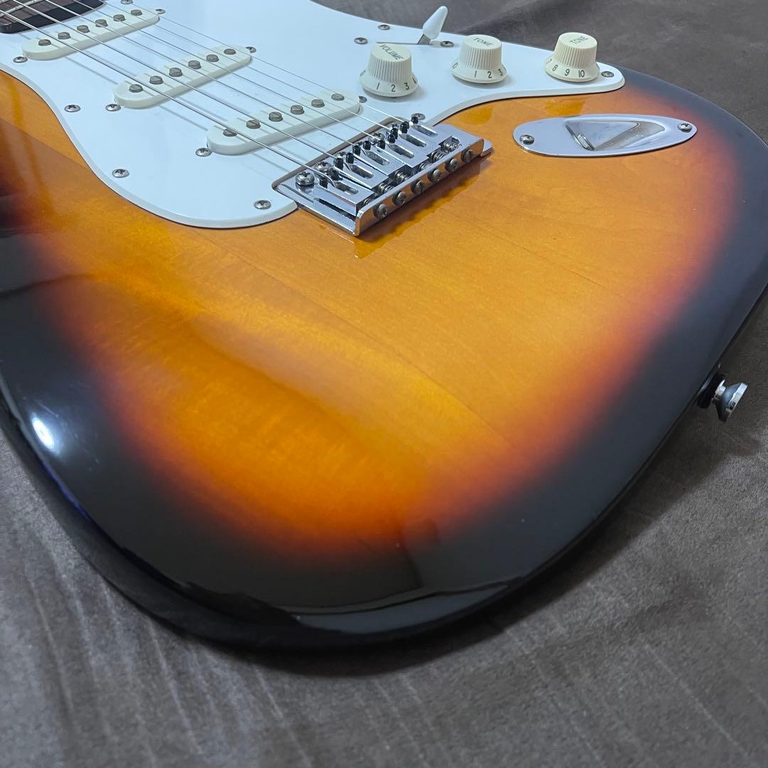 Squier ストラトキャスター サンバースト