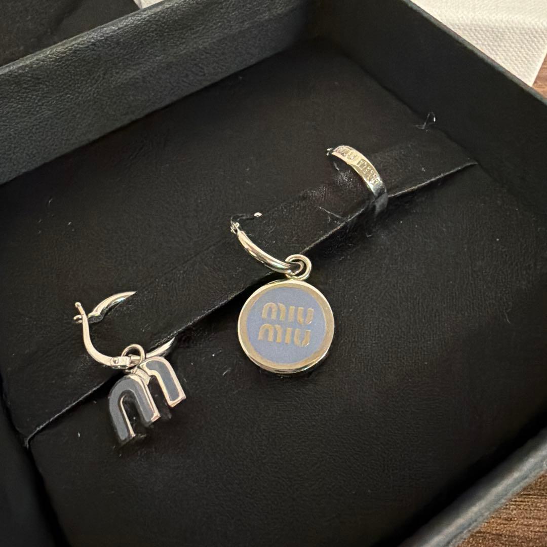 ☆*☆様 miumiuピアス3点セット水色⭐︎送料無料