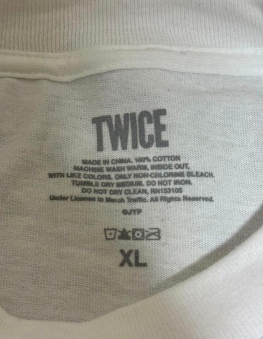 TWICE Lollapalooza 2025 ホワイトTシャツ X L 新品