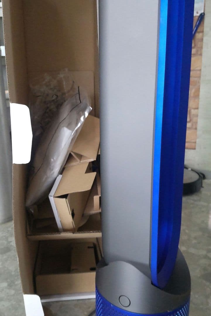 Dyson タワーファン 空気清浄機能付き扇風機 型番TP02ピュアクール 箱