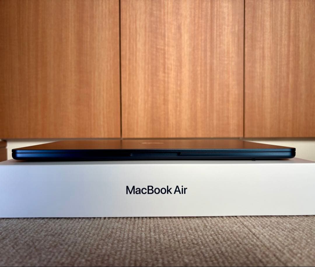 MacBook Air M2 8GB 256GB ミッドナイト バッテリ87%