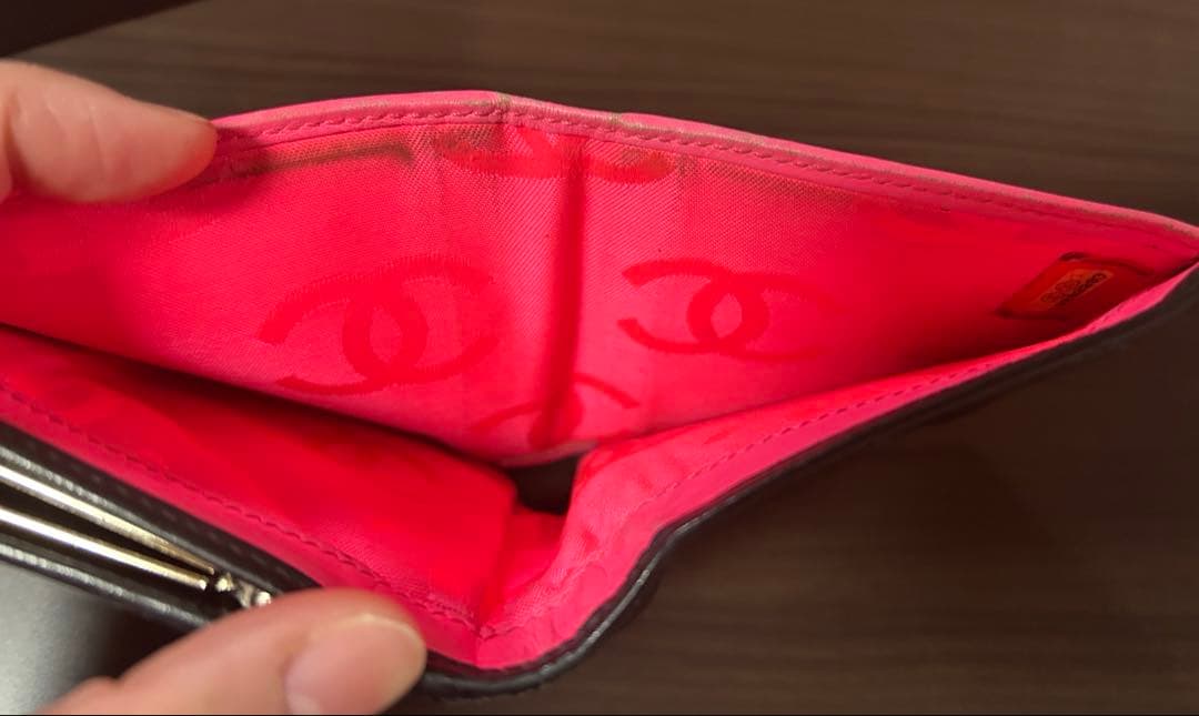 シャネル　二つ折り財布　カンボンライン　【おまけ付き　エルメスのりぼん】
