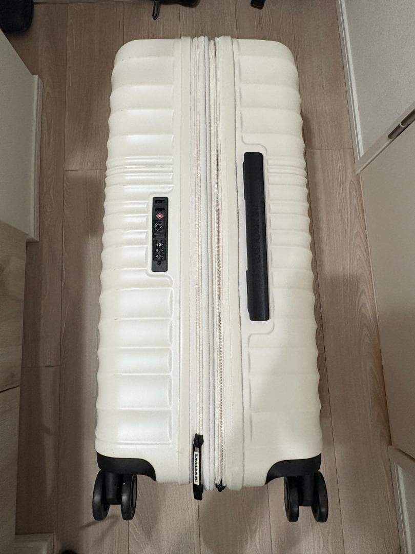 THE NORTH FACE 24インチ キャリーケース 新品 白