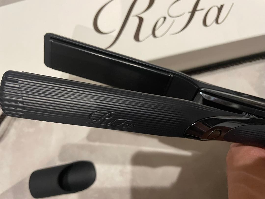 リファ　ストレートヘアアイロン