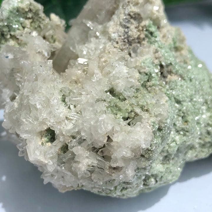 ロシア産 モスコバイト共生水晶クラスター N285