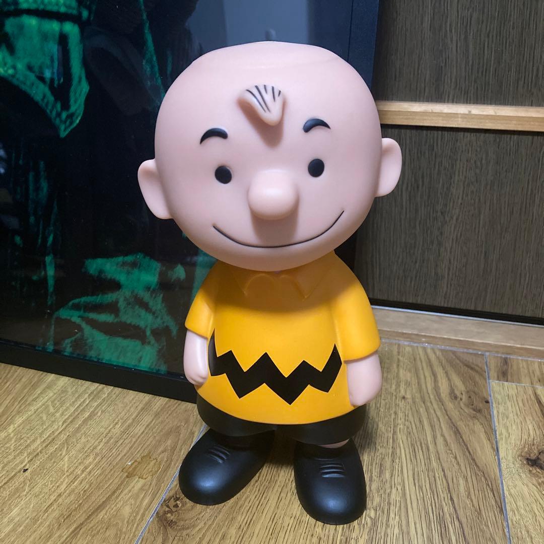 チャーリーブラウン　フィギュア　ソフビ　メディコムトイ　スヌーピー